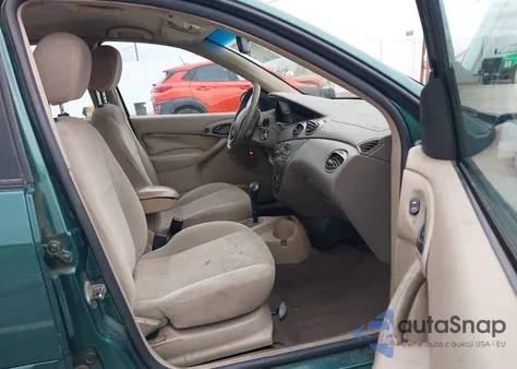 2000 Ford Focus Se from USA, damaged, VIN 1FAFP3436YW172219